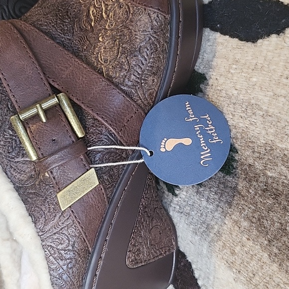 COPY - JBU (JAMBU) Fleece lined clogs. Super comfy footbed. Size 7  Brown.   NWT - Picture 7 of 7